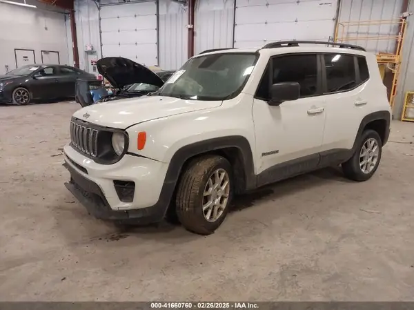 ZACNJBA14KPK33444 2019 JEEP RENEGADE - Image 2