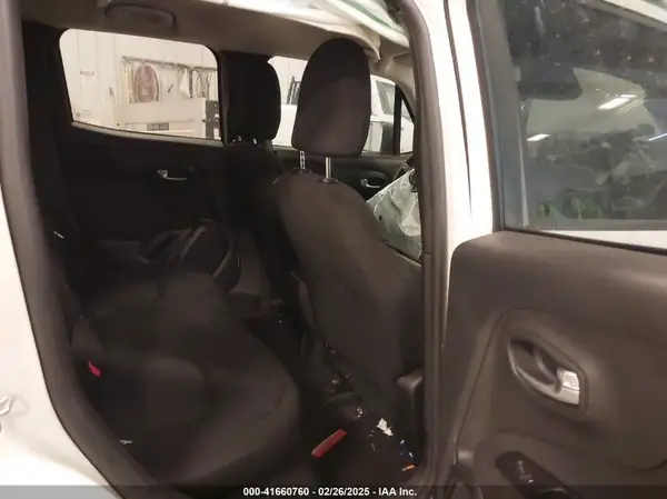 ZACNJBA14KPK33444 2019 JEEP RENEGADE - Image 8