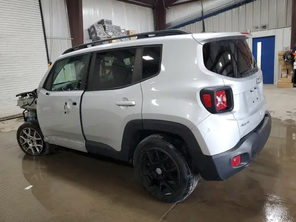 ZACNJBAB0KPJ97258 2019 JEEP RENEGADE - Image 2