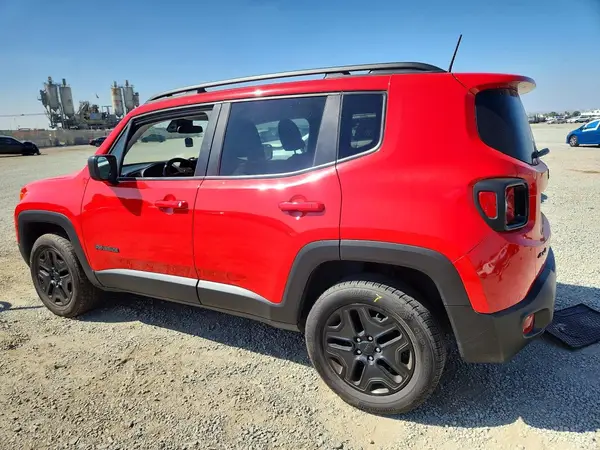 ZACNJBAB0KPK17718 2019 JEEP RENEGADE - Image 2