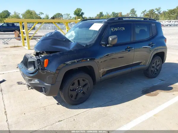 ZACNJBAB0KPK21929 2019 JEEP RENEGADE - Image 2