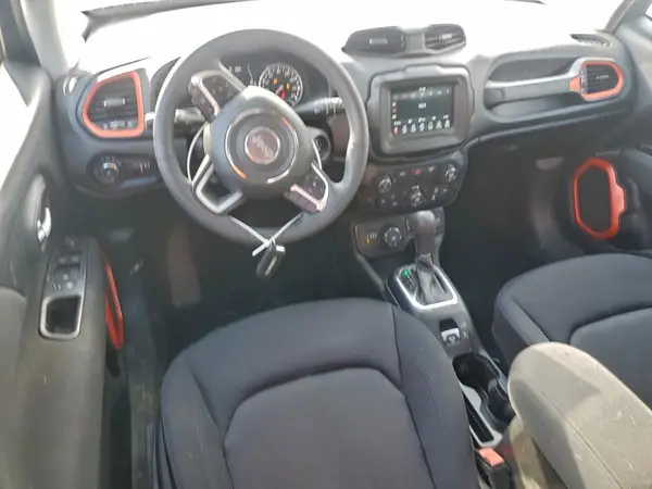 ZACNJBAB0LPL03001 2020 JEEP RENEGADE - Image 8