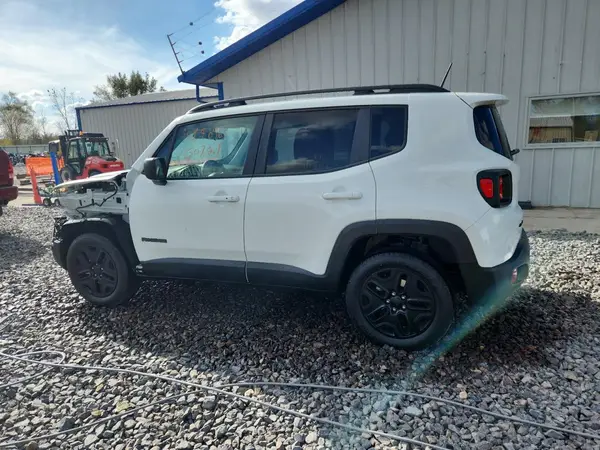 ZACNJBAB0LPL16086 2020 JEEP RENEGADE - Image 2