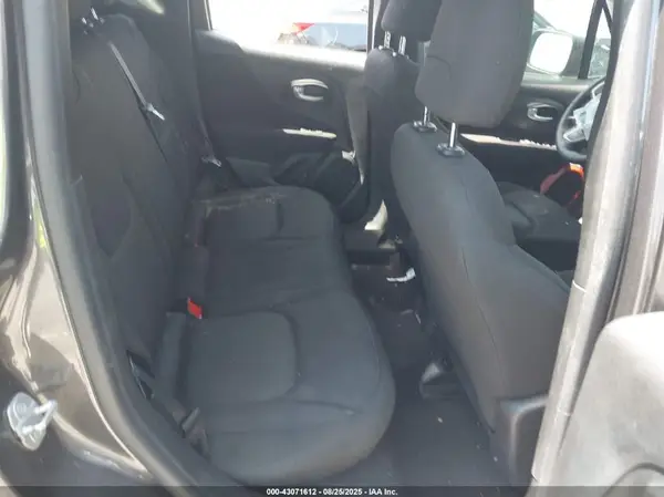 ZACNJBAB1KPK55233 2019 JEEP RENEGADE - Image 8