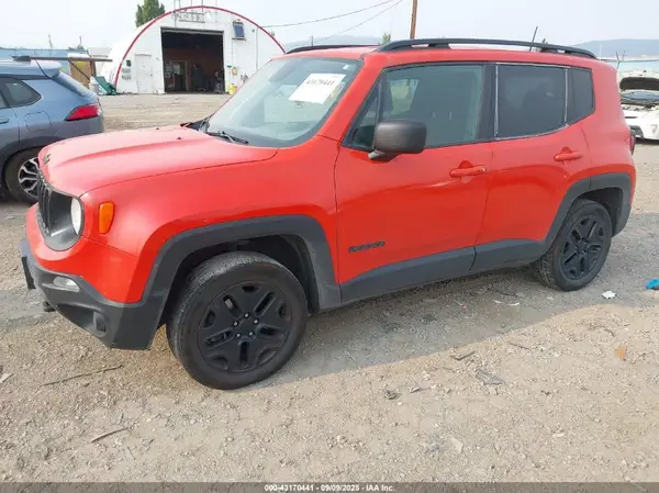 ZACNJBAB1LPL92531 2020 JEEP RENEGADE - Image 2