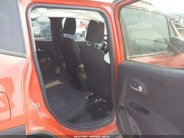 ZACNJBAB1LPL92531 2020 JEEP RENEGADE - Image 8