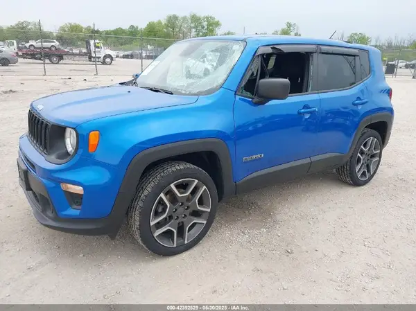 ZACNJBAB1LPL99916 2020 JEEP RENEGADE - Image 2