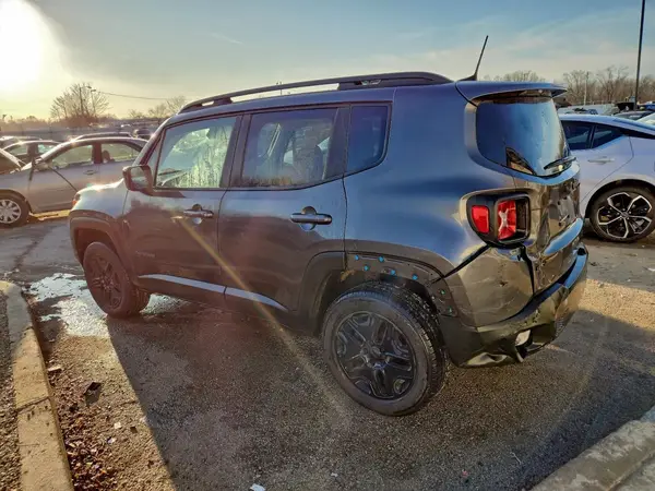 ZACNJBAB3KPK19592 2019 JEEP RENEGADE - Image 2