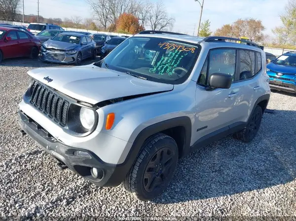 ZACNJBAB3KPK25652 2019 JEEP RENEGADE - Image 2