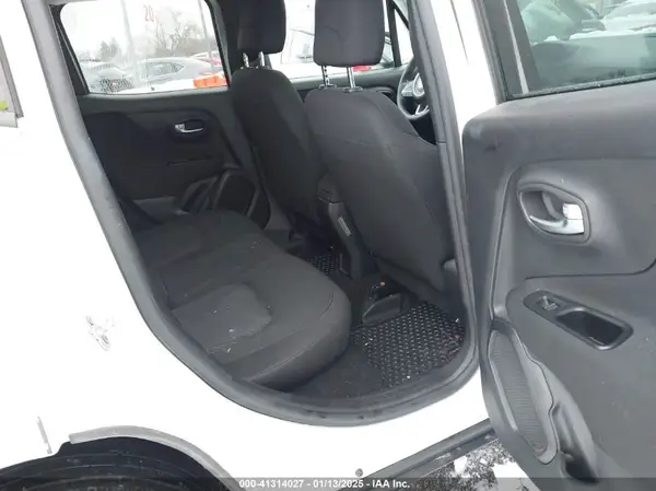 ZACNJBAB3LPL18107 2020 JEEP RENEGADE - Image 8