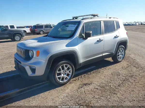 ZACNJBAB3LPL99335 2020 JEEP RENEGADE - Image 2