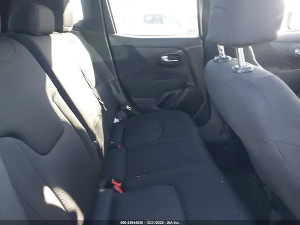 ZACNJBAB3LPL99335 2020 JEEP RENEGADE - Image 8