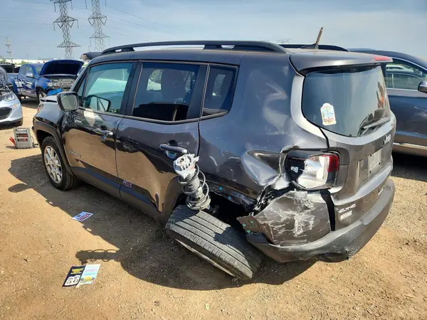 ZACNJBAB4KPJ92421 2019 JEEP RENEGADE - Image 2