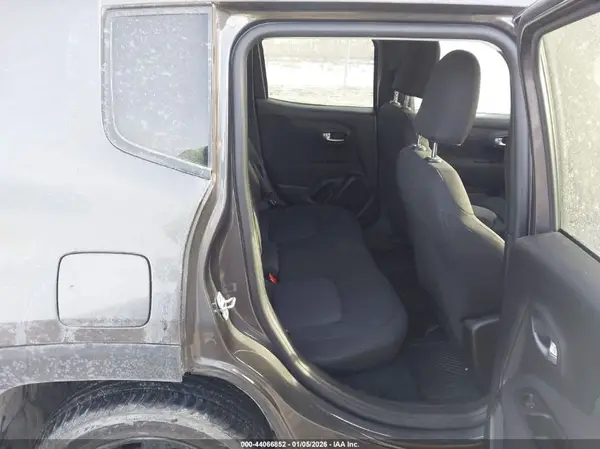 ZACNJBAB4LPL42464 2020 JEEP RENEGADE - Image 8