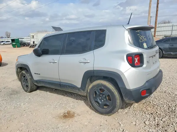 ZACNJBAB5KPJ77832 2019 JEEP RENEGADE - Image 2
