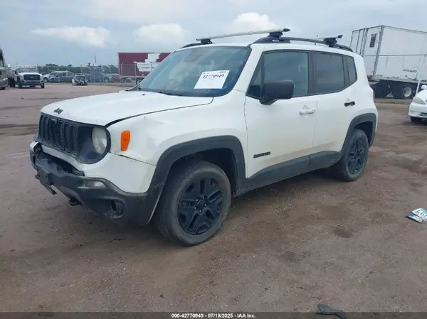 ZACNJBAB5KPK19755 2019 JEEP RENEGADE - Image 2