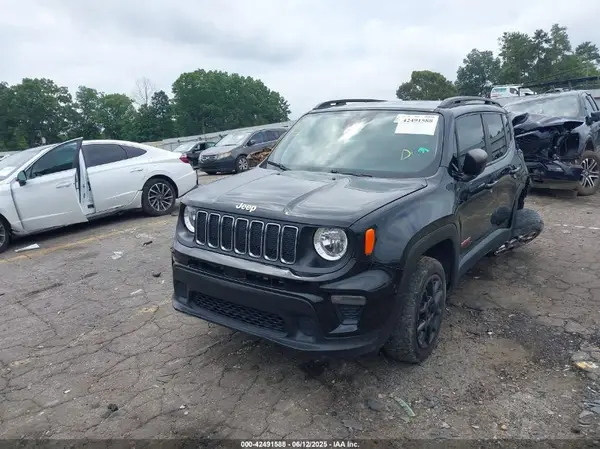 ZACNJBAB5LPL15726 2020 JEEP RENEGADE - Image 2