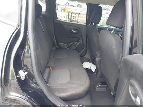 ZACNJBAB5LPL15726 2020 JEEP RENEGADE - Image 8