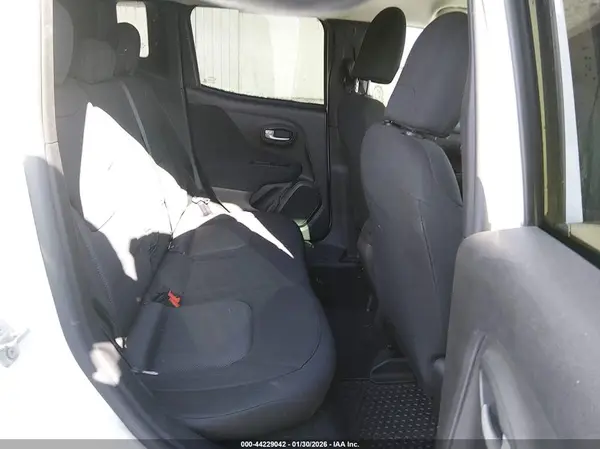 ZACNJBAB5LPL50444 2020 JEEP RENEGADE - Image 8