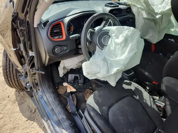 ZACNJBAB6KPK40341 2019 JEEP RENEGADE - Image 8
