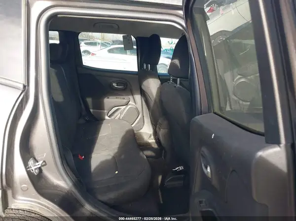 ZACNJBAB6LPL00233 2020 JEEP RENEGADE - Image 8