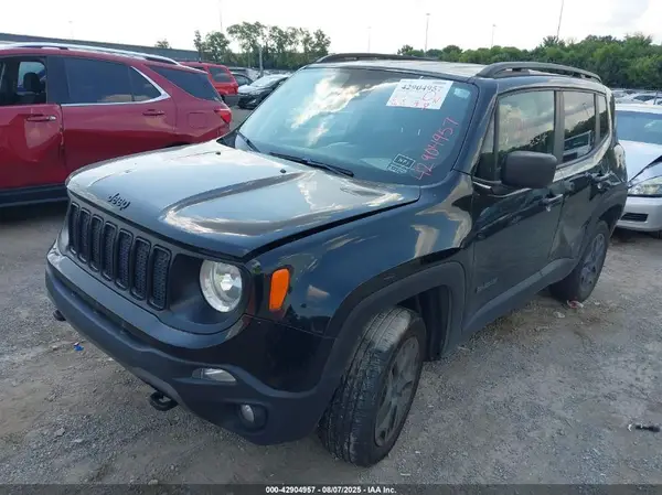 ZACNJBAB6LPL62893 2020 JEEP RENEGADE - Image 2