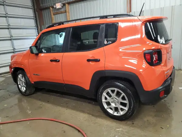 ZACNJBAB7KPJ97158 2019 JEEP RENEGADE - Image 2