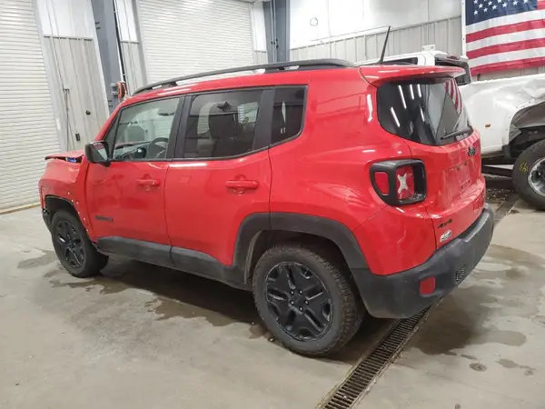 ZACNJBAB7KPK25105 2019 JEEP RENEGADE - Image 2