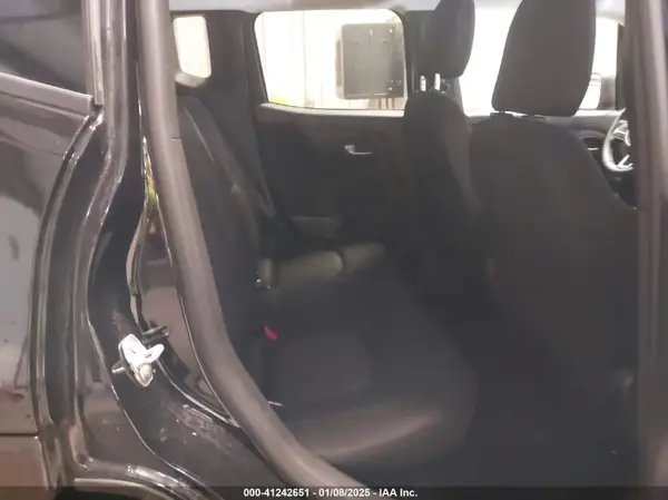 ZACNJBAB7KPK55429 2019 JEEP RENEGADE - Image 8