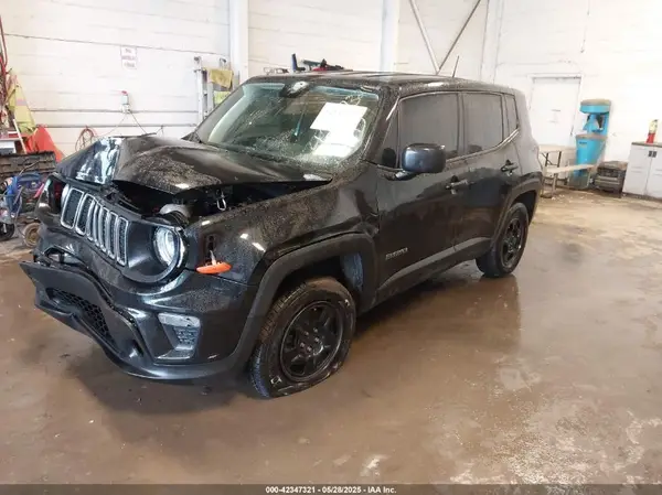 ZACNJBAB7KPK88737 2019 JEEP RENEGADE - Image 2