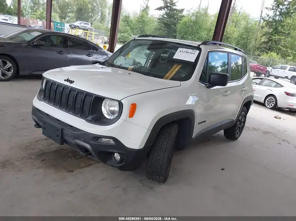 ZACNJBAB7LPL24184 2020 JEEP RENEGADE - Image 2