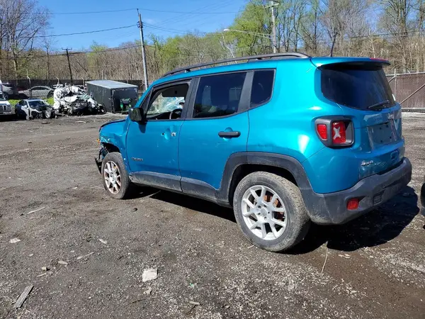 ZACNJBAB7LPL54835 2020 JEEP RENEGADE - Image 2