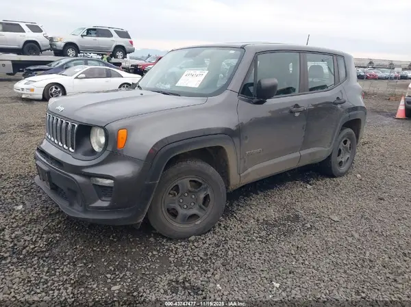 ZACNJBAB7LPL87320 2020 JEEP RENEGADE - Image 2