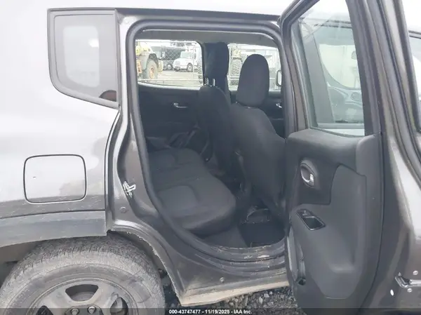 ZACNJBAB7LPL87320 2020 JEEP RENEGADE - Image 8