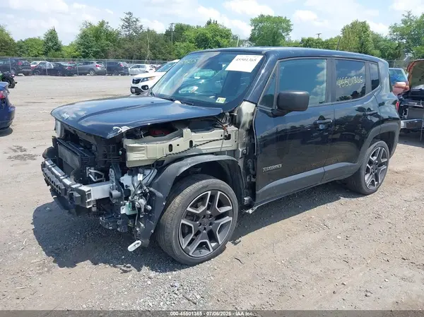 ZACNJBAB7LPL97569 2020 JEEP RENEGADE - Image 2