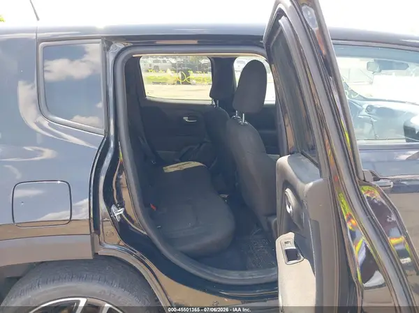 ZACNJBAB7LPL97569 2020 JEEP RENEGADE - Image 8