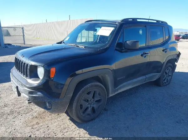 ZACNJBAB8KPK21418 2019 JEEP RENEGADE - Image 2
