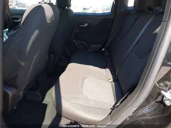 ZACNJBAB8KPK74653 2019 JEEP RENEGADE - Image 8