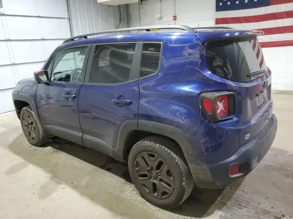 ZACNJBAB8KPK88729 2019 JEEP RENEGADE - Image 2