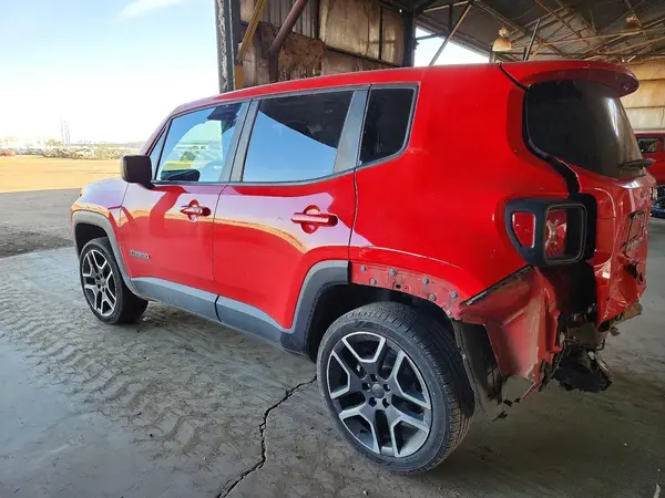 ZACNJBAB8LPL84197 2020 JEEP RENEGADE - Image 2