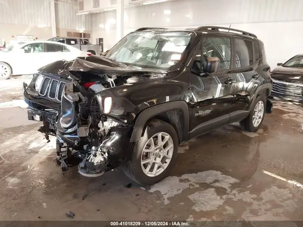 ZACNJBAB9KPJ95900 2019 JEEP RENEGADE - Image 2