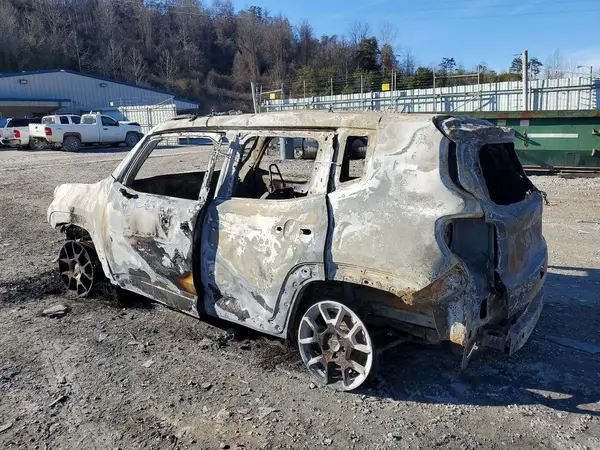 ZACNJBAB9KPK11903 2019 JEEP RENEGADE - Image 2