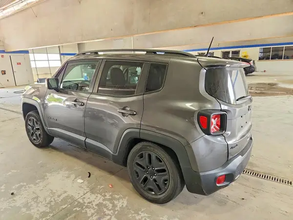 ZACNJBAB9KPK48627 2019 JEEP RENEGADE - Image 2