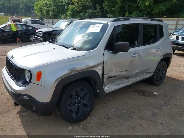 ZACNJBAB9KPK49387 2019 JEEP RENEGADE - Image 2