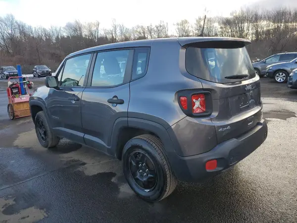 ZACNJBAB9KPK79277 2019 JEEP RENEGADE - Image 2