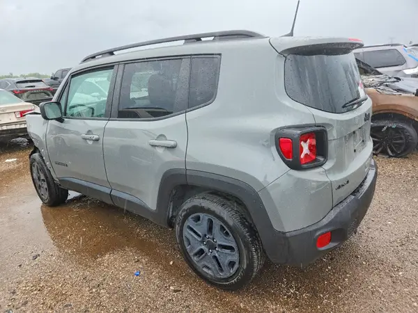 ZACNJBAB9KPK93809 2019 JEEP RENEGADE - Image 2