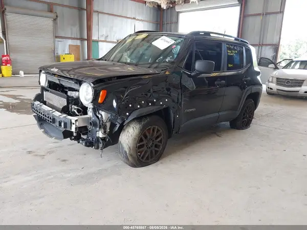 ZACNJBAB9LPL44629 2020 JEEP RENEGADE - Image 2
