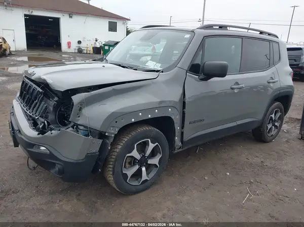 ZACNJBAB9LPL50494 2020 JEEP RENEGADE - Image 2