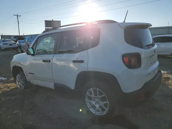 ZACNJBABXKPJ89569 2019 JEEP RENEGADE - Image 2
