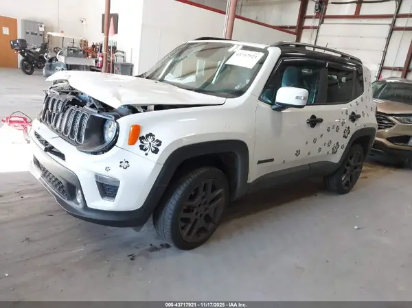 ZACNJBB11LPL13946 2020 JEEP RENEGADE - Image 2
